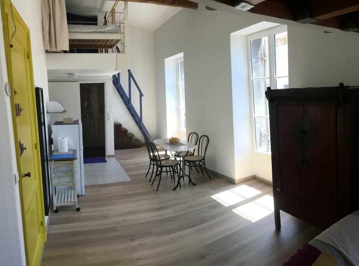 Beau Meuble Centre Historique Apartment Бордо Екстериор снимка