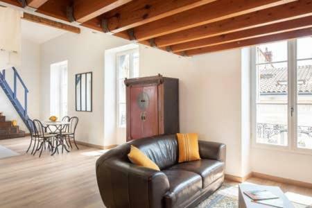 Beau Meuble Centre Historique Apartment Бордо Екстериор снимка